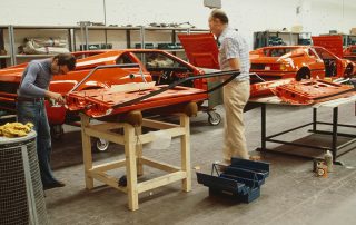 BMW M1 - Production, pre-assembly and completion of the doors