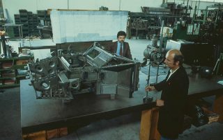BMW M1 - Production, measurement on the straightening bench, here at the segment front frame, in front Dr. Baraldini, in the background Mr. Raimondi