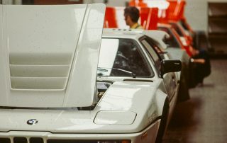 BMW M1 - production, fitting of all bodywork screw parts, front apron and rear end, front and rear flap, doors, glazing, headlights